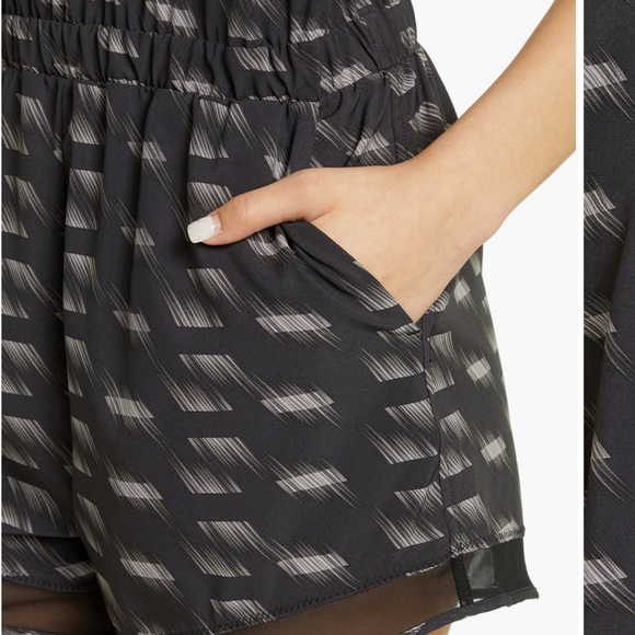 Zella romper with pockets - Picture 4 of 7